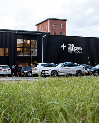 ONE HUNDRED Restrooms vacatures